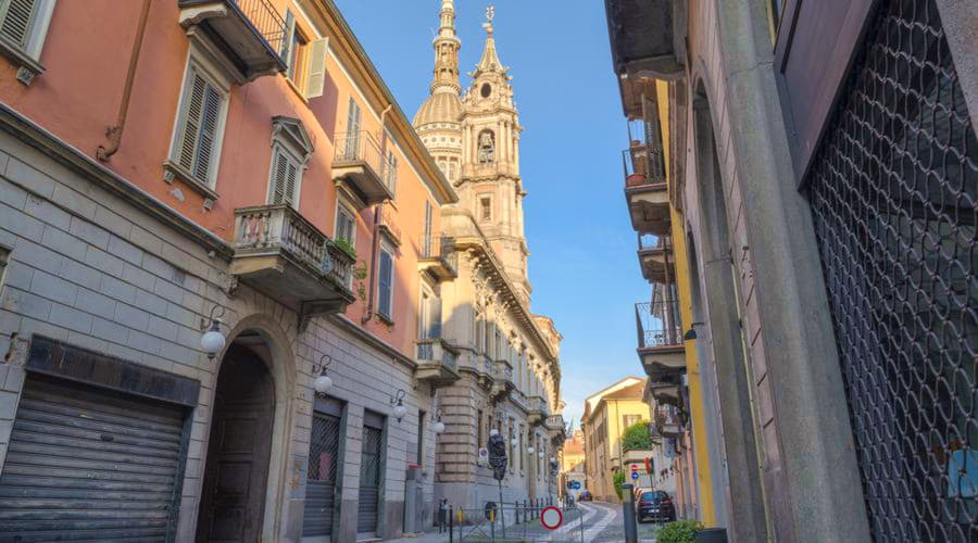 Quais são as escolhas de veículos mais populares em Novara?
